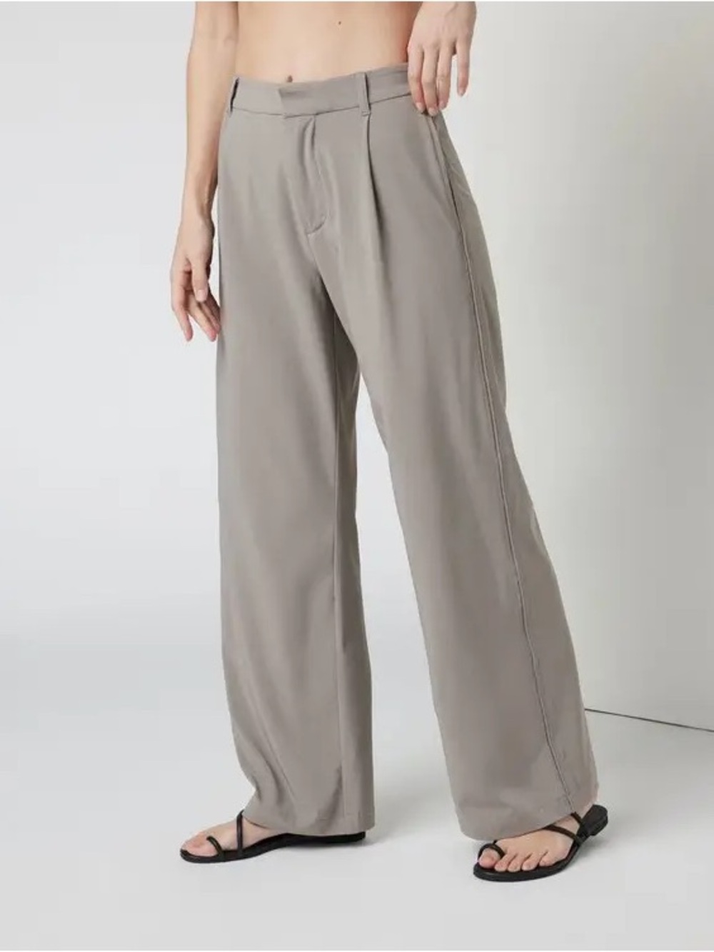 Vuori low slung trouser Light Gray Performance Pants - Neutral Athletic Trousers